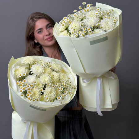302 желтая хризантема с камилой